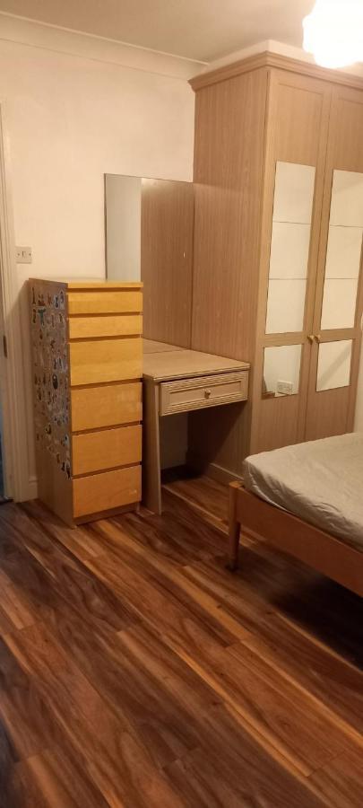Custom House Harbour Apartments, Ifsc Habitación en casa particular *